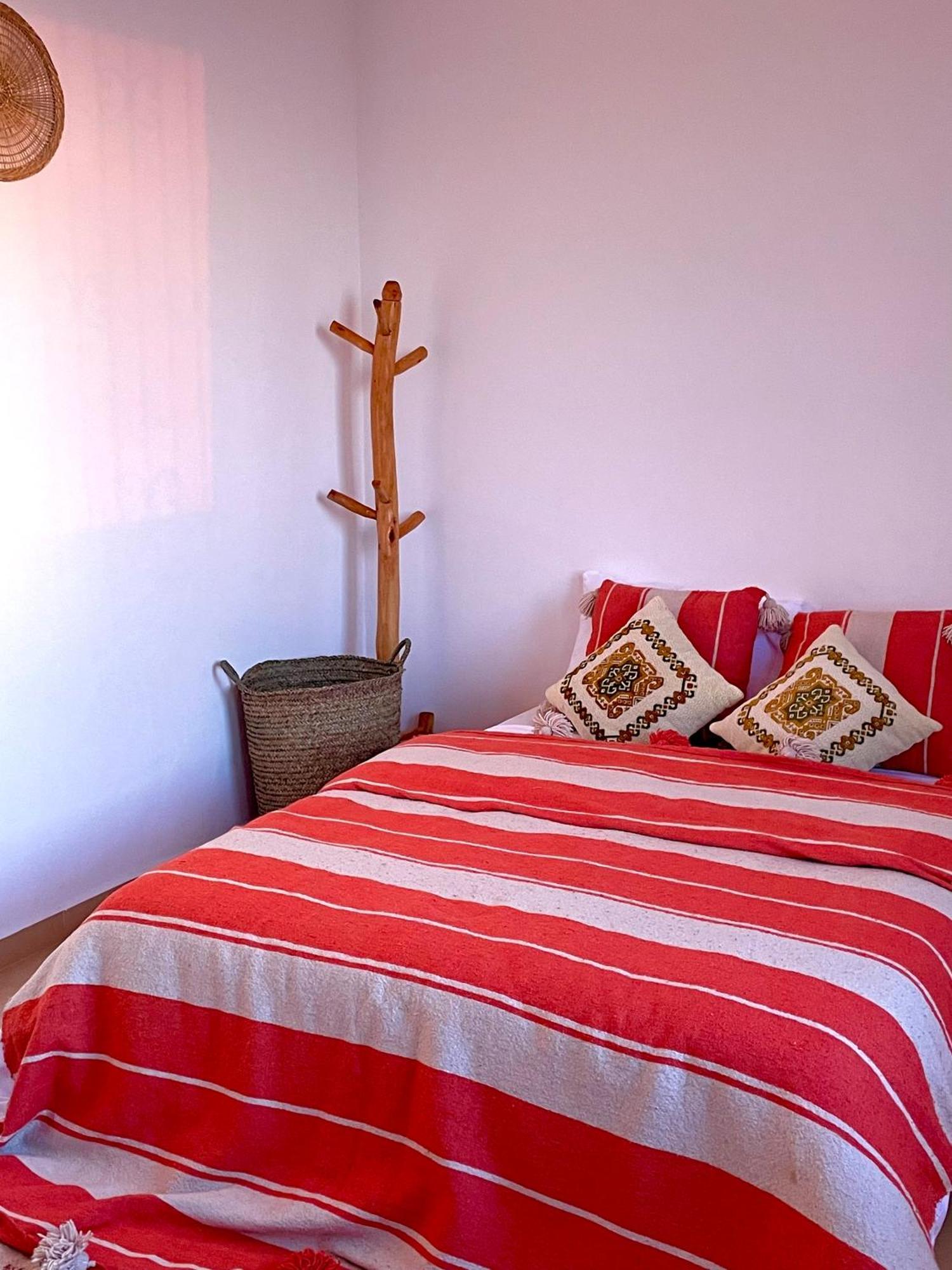 Kosasurfmorocco Hotel Awrir Bagian luar foto